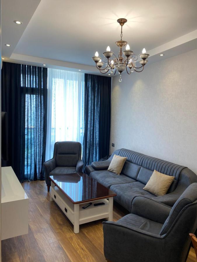 Dar Tower'S Cozy Apartment Batumi Exterior photo
